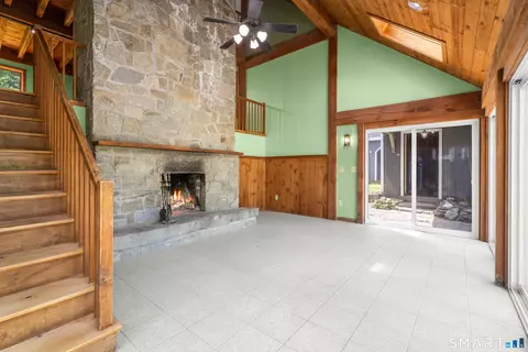 227 Broadway, Norwich, CT 06360