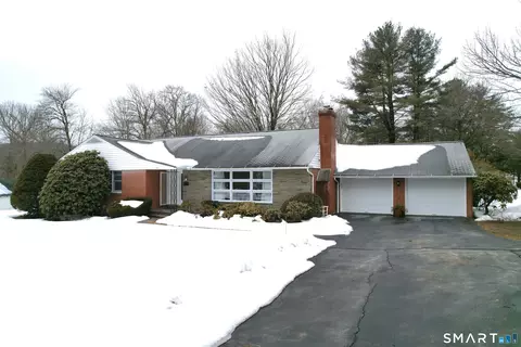 35 Glendale Ave, Winchester, CT 06098