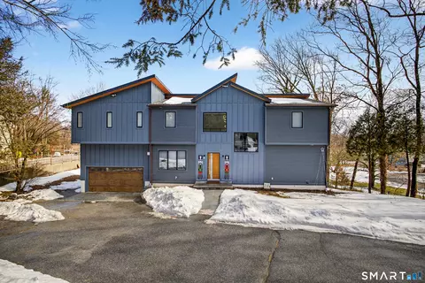 16 Cornwall Rd, Norwalk, CT 06850