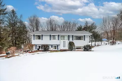 5 Western View Rd, New Milford, CT 06776
