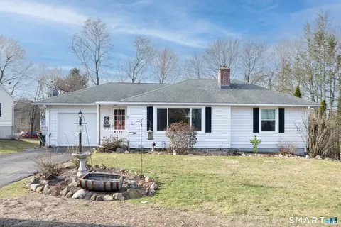 7 Brookdale Rd, Meriden, CT 06450