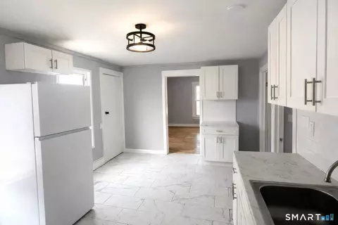 35 Saltonstall Ave, New Haven, CT 06513