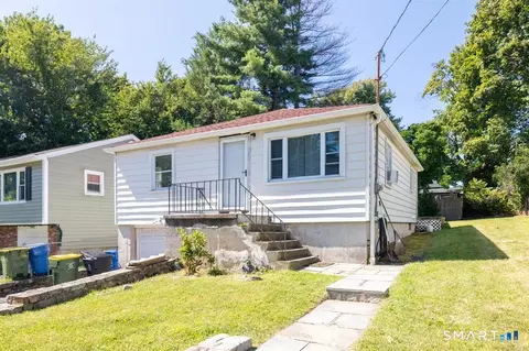 3 Twining Ave, Waterbury, CT 06705