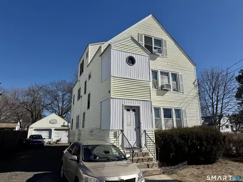384 Thompson St, Stratford, CT 06615