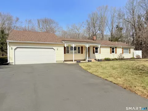 531 Clintonville Rd, North Haven, CT 06473