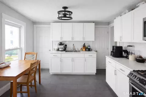 840 Congress Ave, New Haven, CT 06519