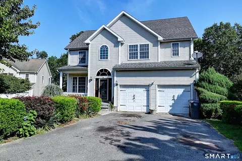 190 Auburn St, Naugatuck, CT 06770