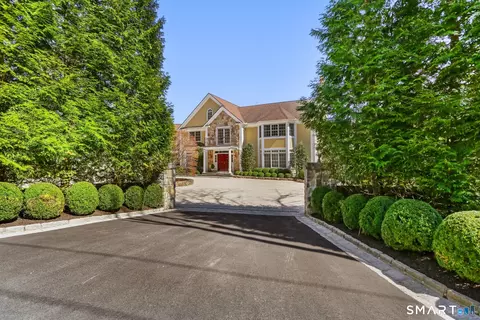 Exterior - 314 Georgetown Rd, Weston, CT 06883 photo 2 of 2
