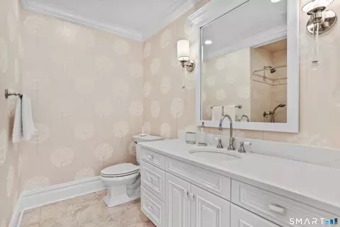 Bath - 314 Georgetown Rd, Weston, CT 06883 photo 4 of 5