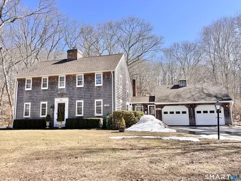 11 Jericho Dr, Old Lyme, CT 06371