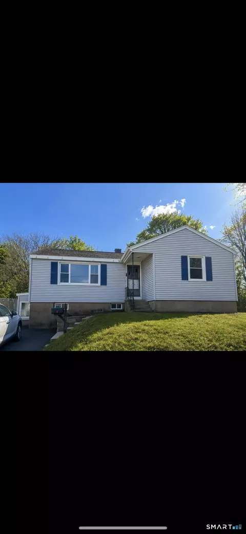 56 Bidwell Ter, Middletown, CT 06457