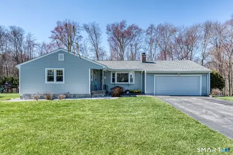 28 Glenview Dr, Berlin, CT 06037