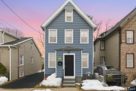 76 Westfield St, West Haven, CT 06516