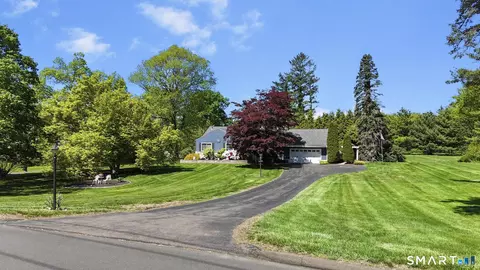 47 Featherbed Ln, Branford, CT 06405