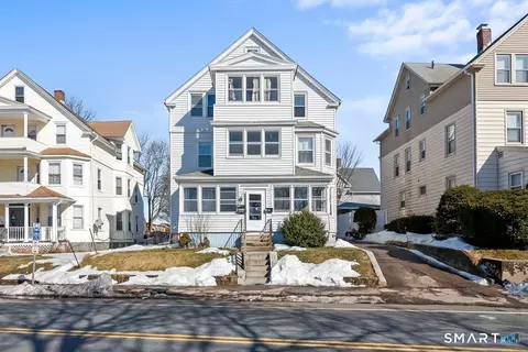 811 East St, New Britain, CT 06051