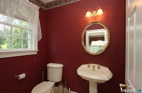 Bath - 11 Long Meadow Ln, Redding, CT 06896 photo 1 of 6
