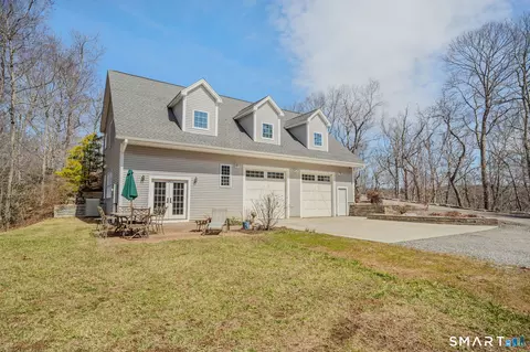 5 Rosewood Ln, Ivoryton, CT 06442