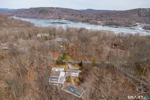 11 Chestnut Hill Rd, Sherman, CT 06784