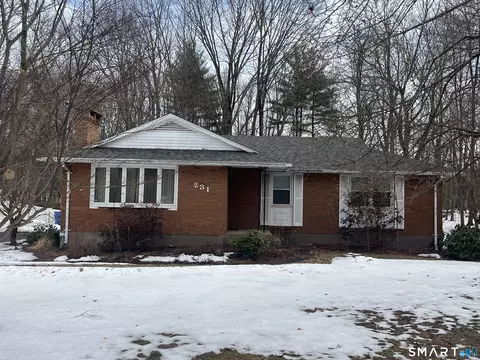 231 Keeney St, Manchester, CT 06040