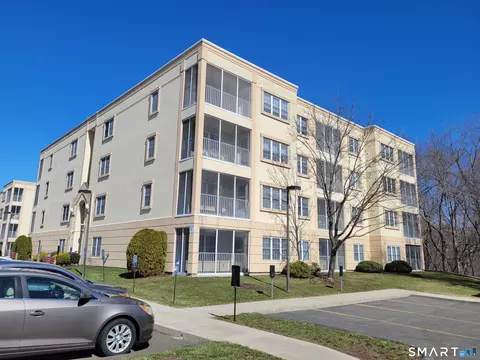 75 Washington Ave #5-303, Hamden, CT 06518