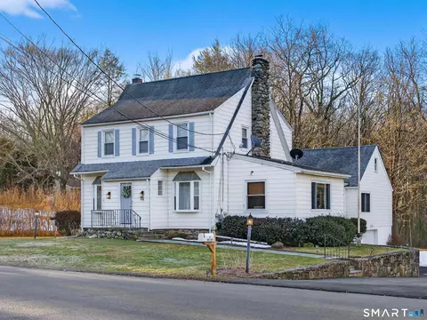 94 Grove St, Trumbull, CT 06611
