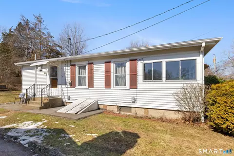 11 Lookout Dr, Colchester, CT 06415