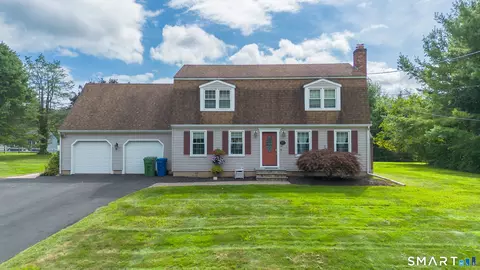 16 Quigley Rd, Wallingford, CT 06492