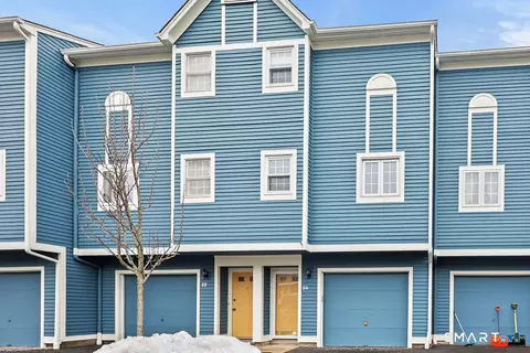50 Pierce St #24, Plainville, CT 06062