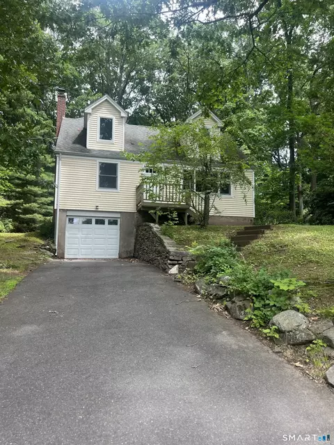 7 Laurel Rd, Ellington, CT 06029