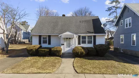33 Newton St, Hamden, CT 06514