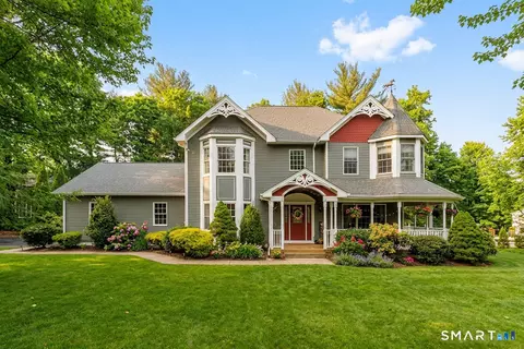 9 Brockway Rd, Ellington, CT 06029