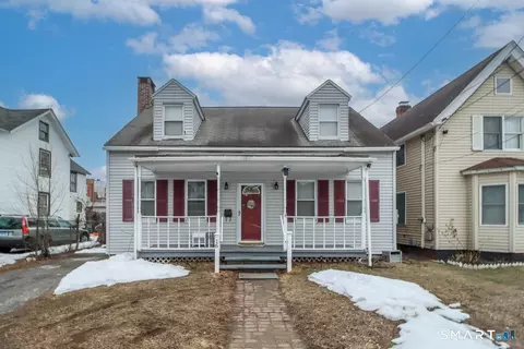 16 Nicholas Sq, New Milford, CT 06776