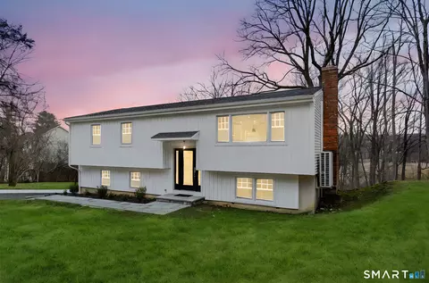 6 Joes Hill Rd, Danbury, CT 06811