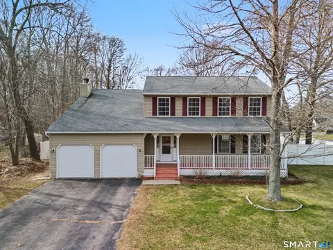 11 Mayo Ave, Oakdale, CT 06370