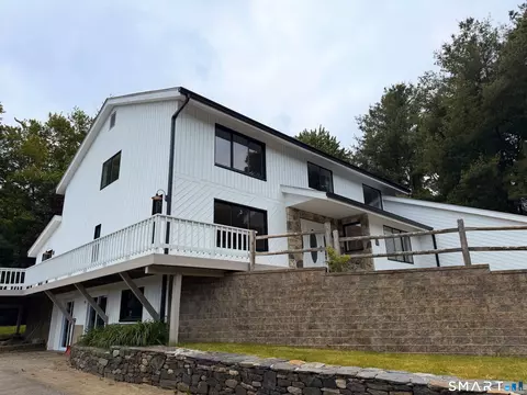 7 Glenview Dr, Sherman, CT 06784