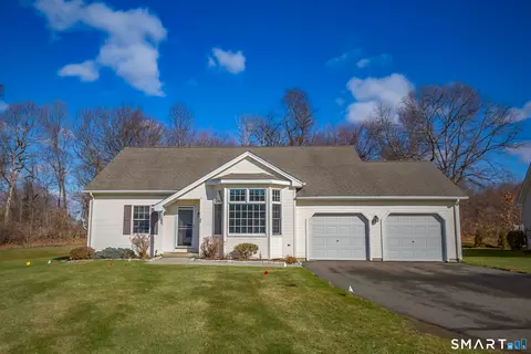 26 Hillside Farms Dr #26, Broad Brook, CT 06016