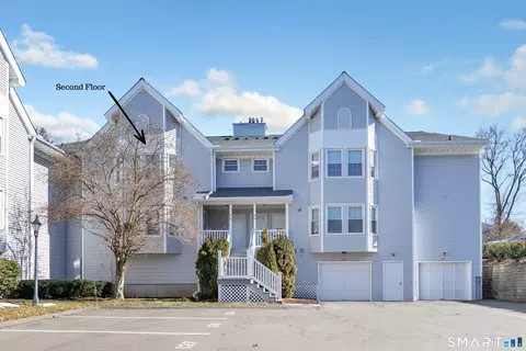 50 Woodhill Rd #50, Milford, CT 06461