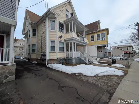 1007 Campbell Ave, West Haven, CT 06516