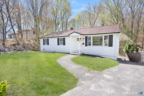 Exterior - 175 Devonwood Dr, Waterbury, CT 06708 photo 2 of 6