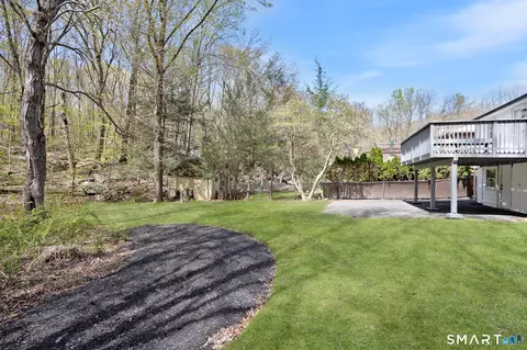 Exterior - 175 Devonwood Dr, Waterbury, CT 06708 photo 5 of 6