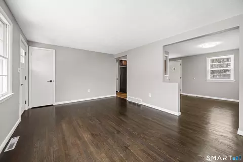 Living - 175 Devonwood Dr, Waterbury, CT 06708 photo 3 of 5