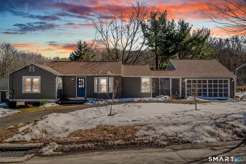 932 Litchfield Tpke, Bethany, CT 06524