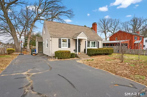 70 Shadycrest Dr, East Hartford, CT 06118