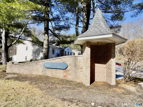 79 Hunter Ct #79, Torrington, CT 06790