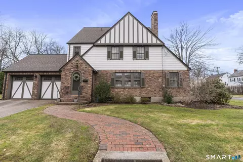 97 Middlebrook Rd, West Hartford, CT 06119