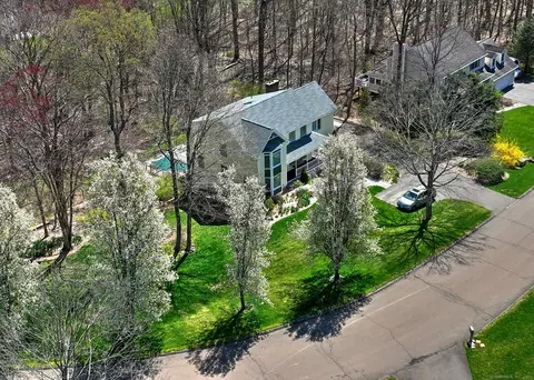 920 Green Cir, Orange, CT 06477