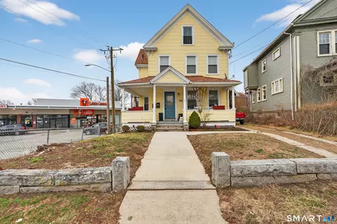60 Ocean Ave, New London, CT 06320