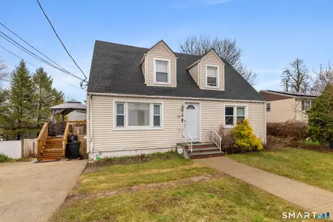 36 Norfolk St, West Haven, CT 06516