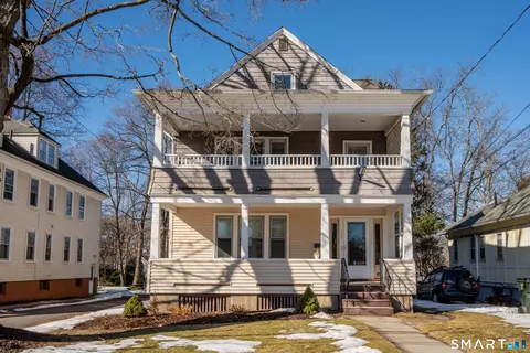 109 Grennan Rd, West Hartford, CT 06107