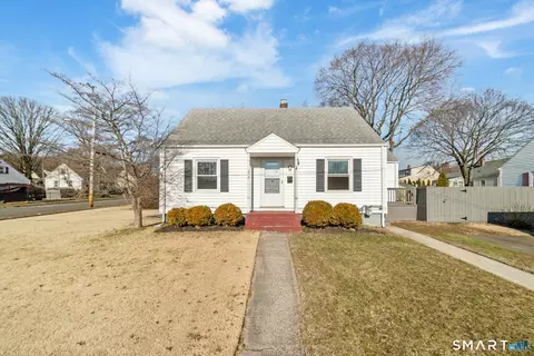 272 Franklin Rd, Hamden, CT 06517